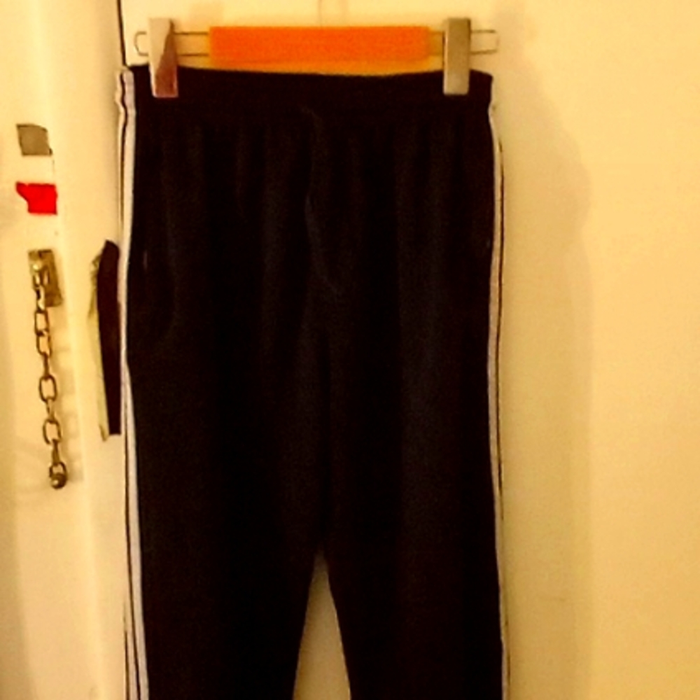 Adidas women's collection size small new color black and White outline for jog